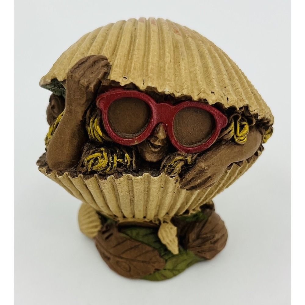 Tom Clark Coco Gnome Hand Signed by Artist Edition 91 Cairn Studios Beach Shell
